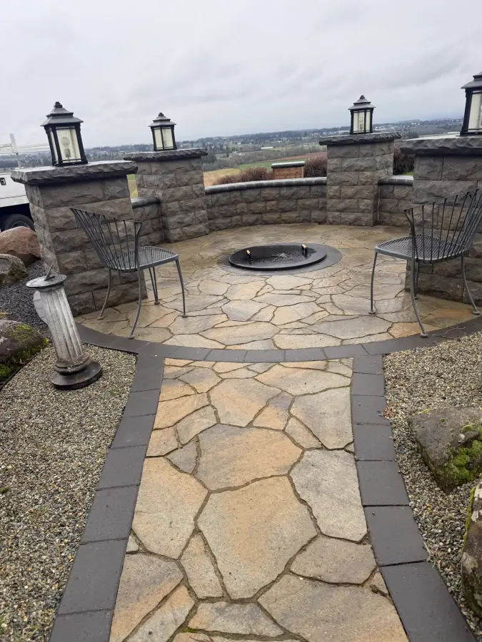Curved Flagstone Patio & Firepit
